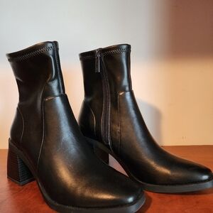 Anne Klein Women's Annette Boots Black Size 5.5 Side Zipper